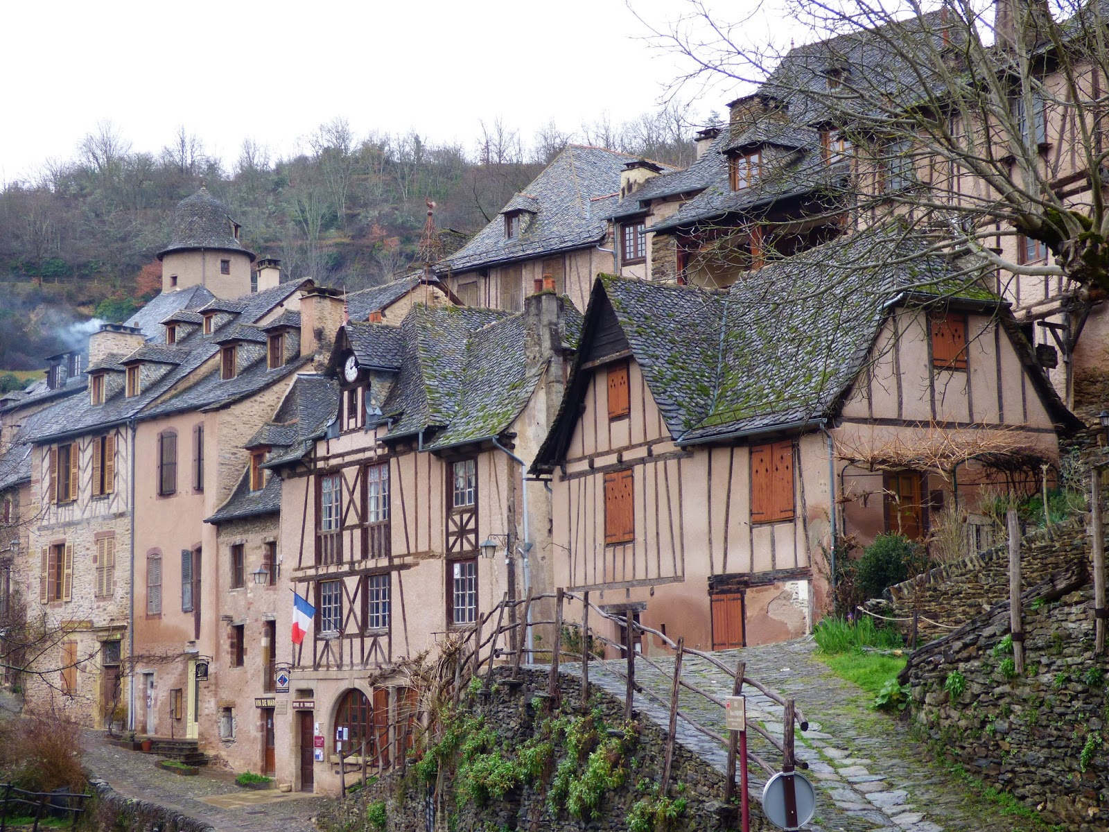 Pueblos y pueblos medievales!! Alucinantes - Blogs de Francia - CONQUES, El pueblo mas bonito de Francia. (5)
