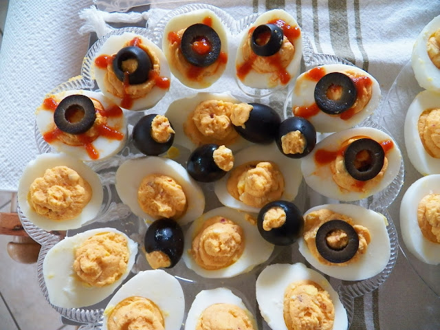 Tate's Hell Deviled Eggs