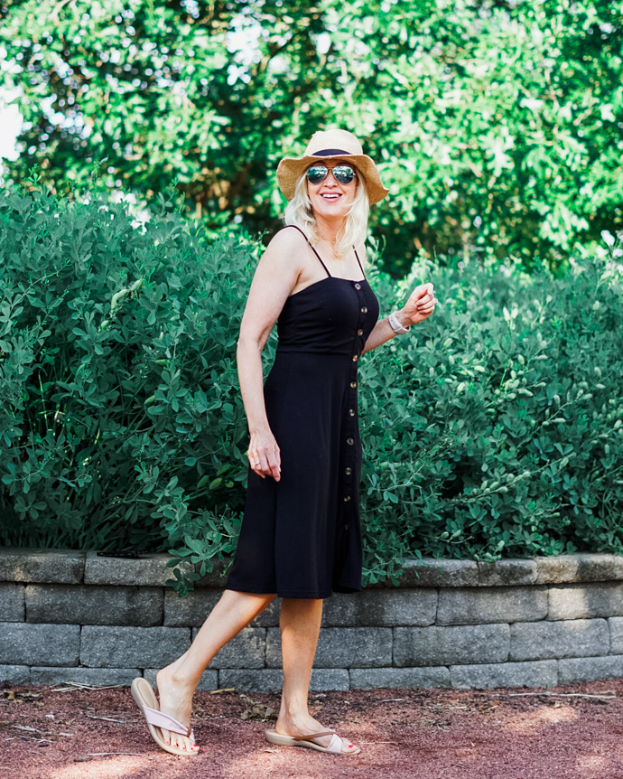 Cute Flat Sandals for Summer - Doused in Pink