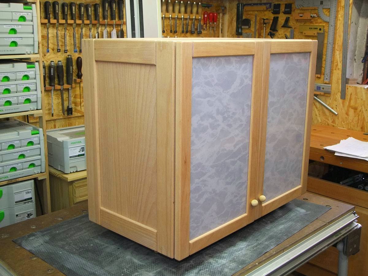 Michas Holzblog: Projektvorstellung - Hängeschrank für das Badezimmer