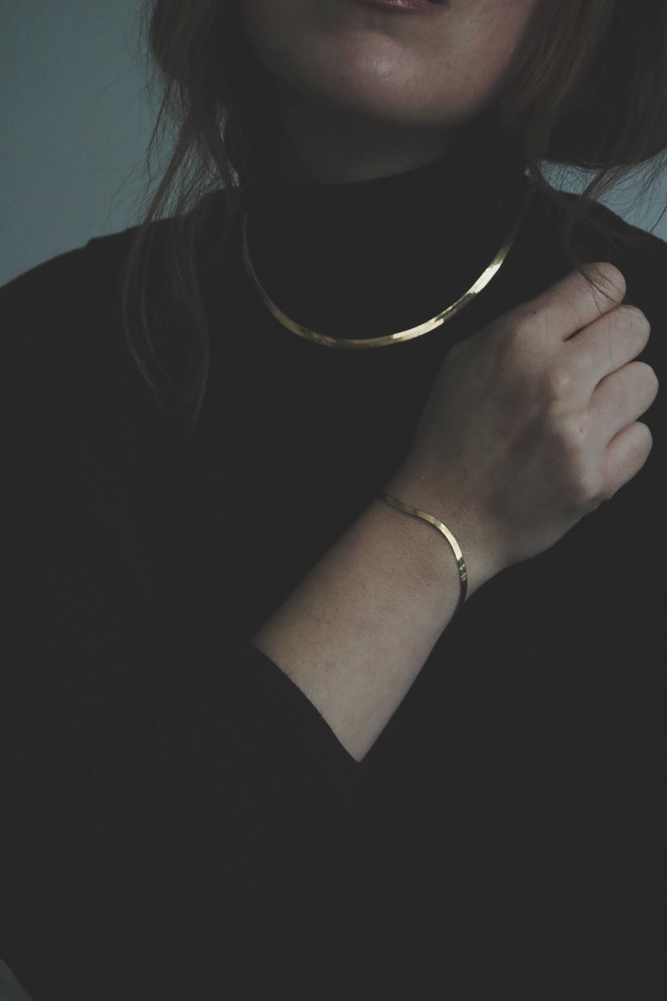 All that glitters Mejuri Bold Herringbone Chain Necklace — Covet & Acquire