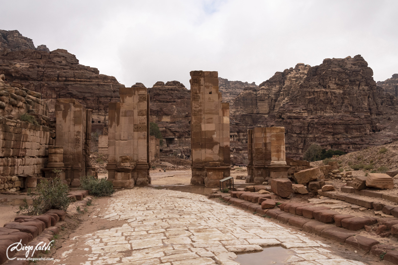 Las Tierras rojas de Jordania - Blogs de Jordania - Ad Deir, el Monasterio de Petra (5)