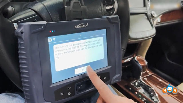 lonsdor-k518s-toyota-crown-akl-11