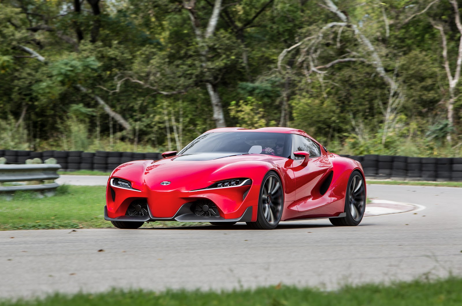 Toyota Supra ft1 Золотая
