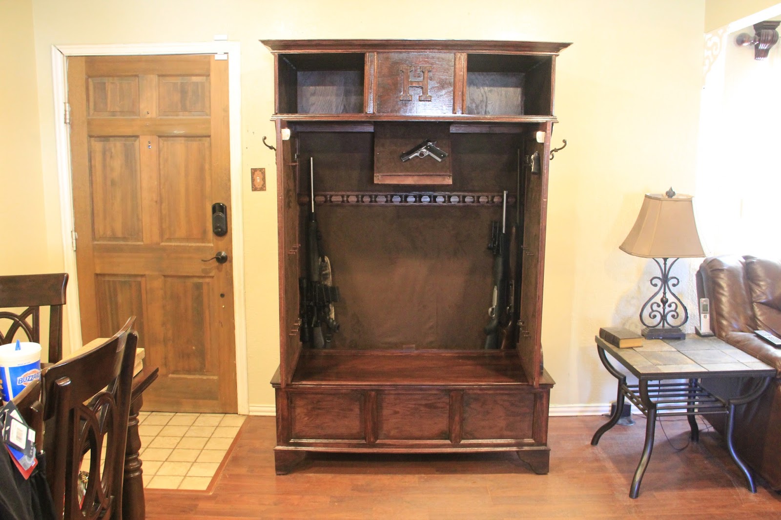 Rusty Hinge Hall Tree/Gun