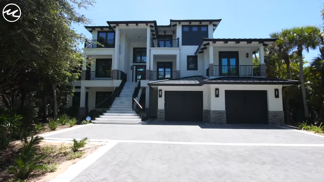 34 Interior Design Photos vs. Sanibel Island, FL Luxury Beachfront Mansion Tour