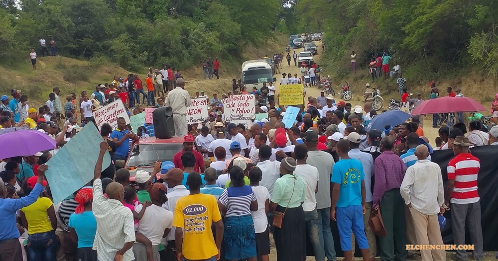 Campesinos de Comendador, Elías Piña se movilizan en reclamo de