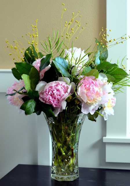 make an old bouquet look fresh again in minutes