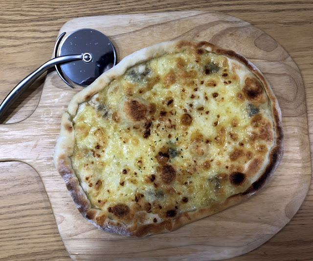 ダッチオーブンで石窯ピザに負けない美味しいピザを作る方法