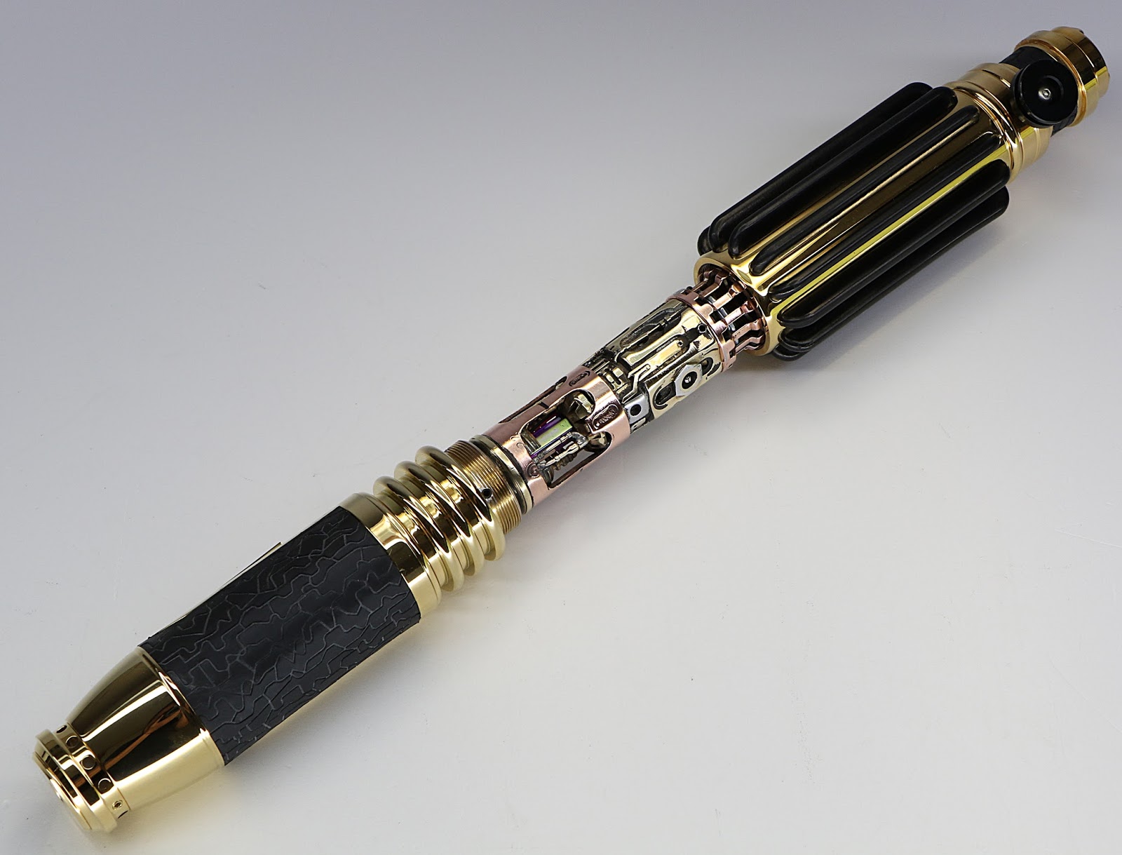 ROLIGHTSABERS Mace Windu Legend Lightsaber 24K gold