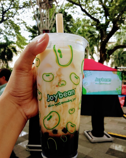 Singaporean Soy Milk brand opens its first popup store in Makati City