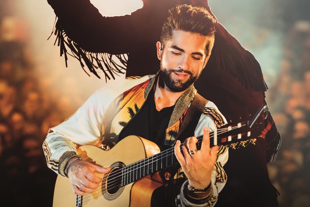 En Fle Donnant Kendji Girac Les Yeux De La Mama les yeux de la mama