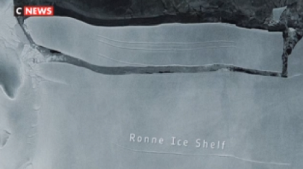 LE PLUS GROS ICEBERG DU MONDE SE DÉTACHE DE L’ANTARCTIQUE