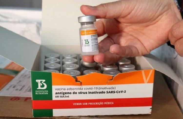 Butantan recebe insumos para produção de 8 milhões de doses de vacina