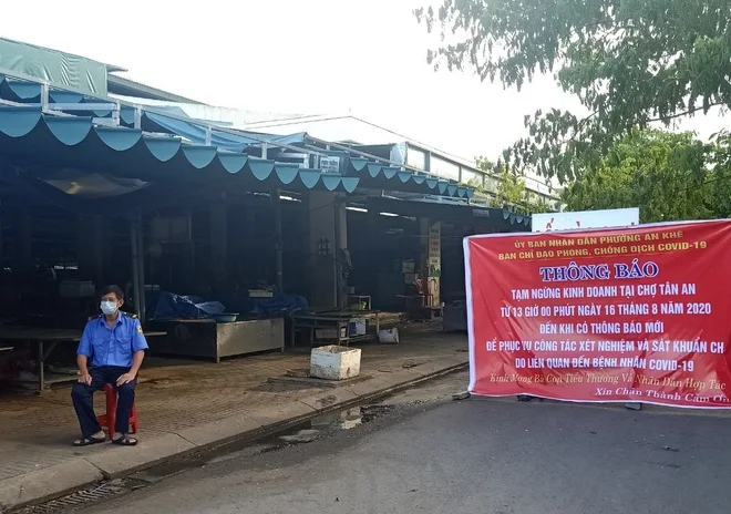 Đà Nẵng phong tỏa thêm 1 khu chợ vì người bán xôi mắc Covid-19 Đà Nẵng phong tỏa thêm 1 khu chợ vì người bán xôi mắc Covid-19