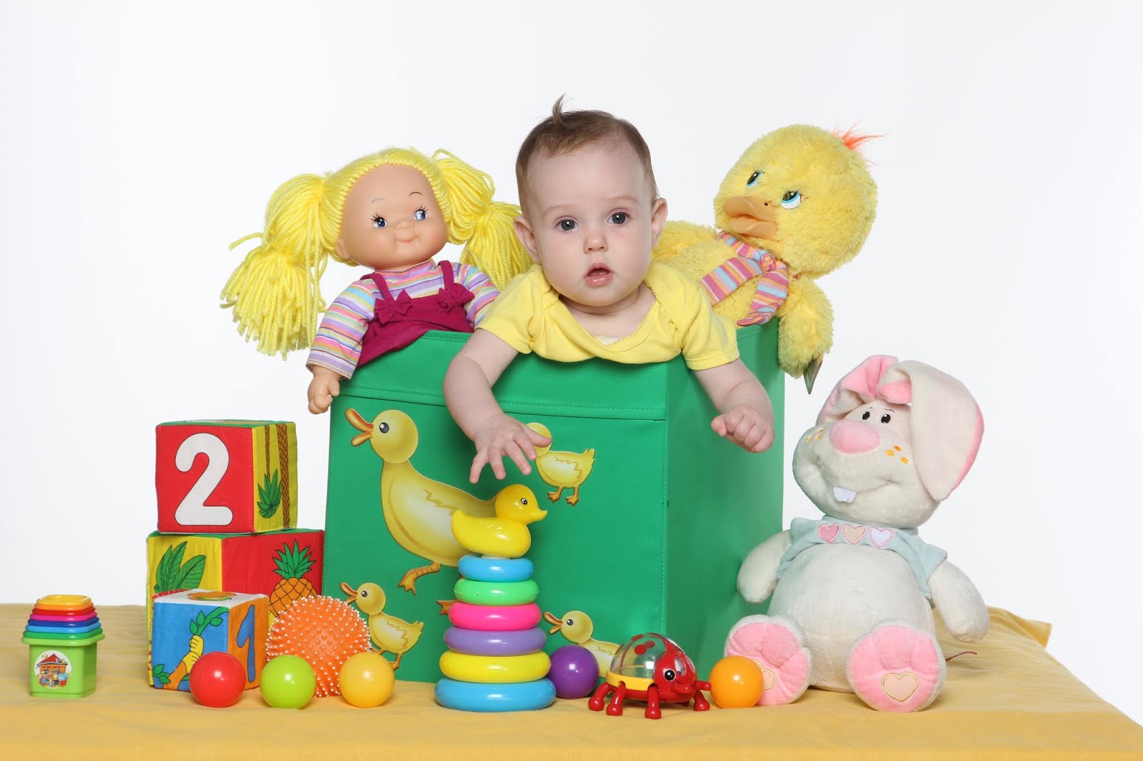 поезд hape фантазия e0417_hp. памятка как выбирать игрушки. советы по выбору игрушек для дошкольников. как выбрать игрушку для ребенка. как выбрать игрушку для ребенка рекомендации.