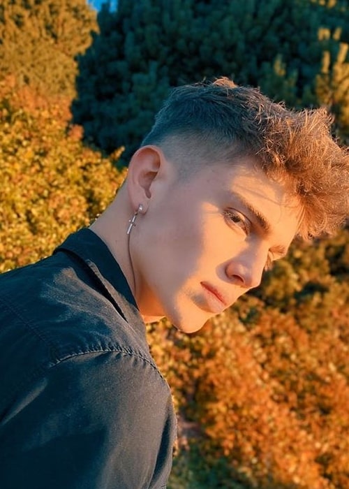 Vinnie Hacker Kimdir? Boy Kilo Nereli Kaç Yaşında, Yaşı ve Sevgilisi