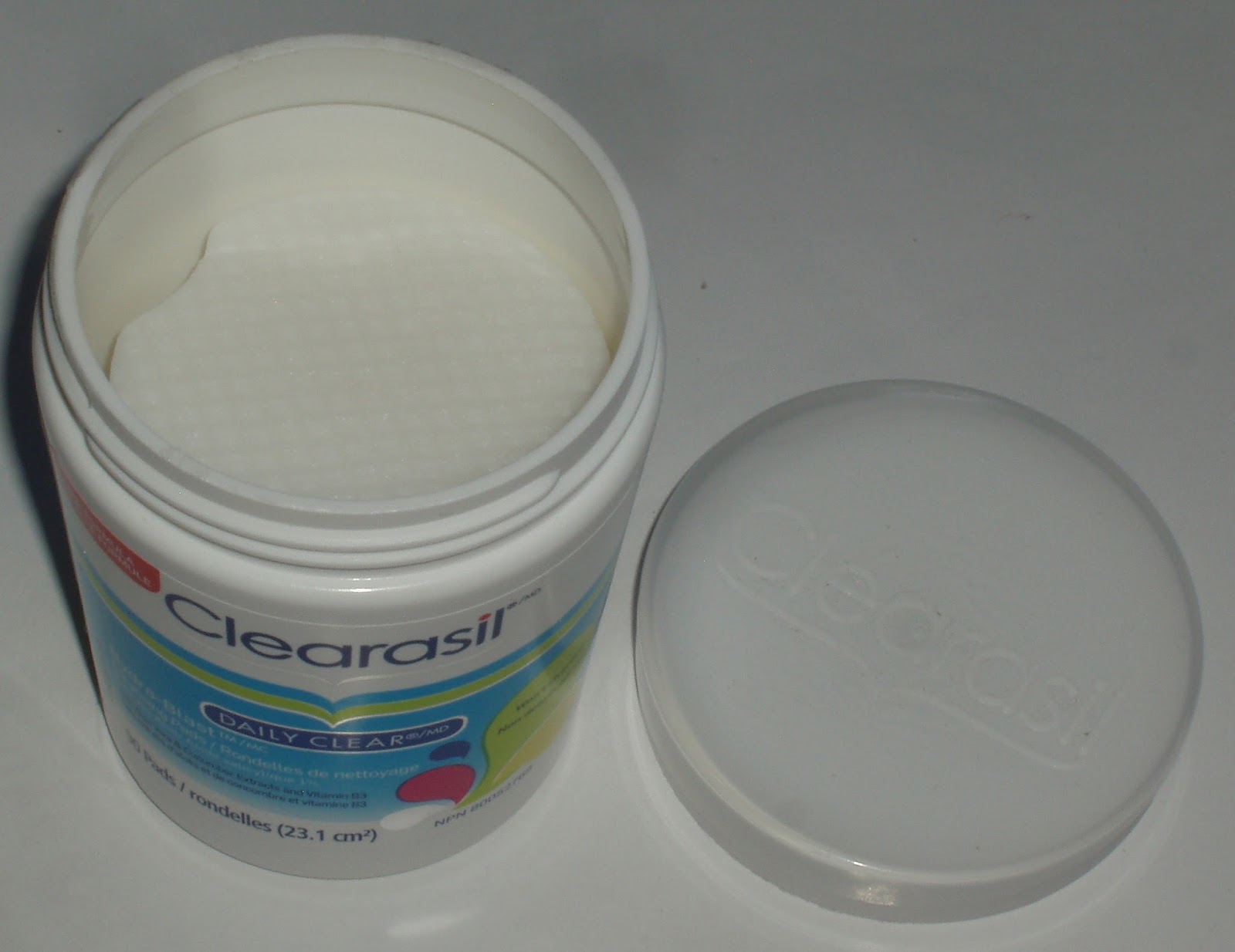 Clearasil Daily Clear cleansing pads haligonia.ca