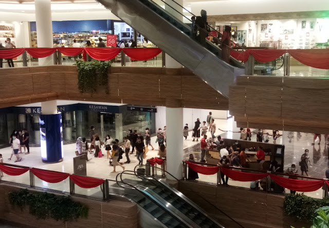 Hari Pertama Tahun Baru 2021 Pengunjung Mall di Kota Medan Meningkat