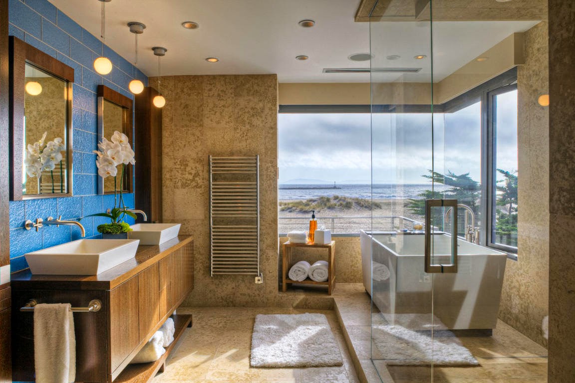 luxury bathroom