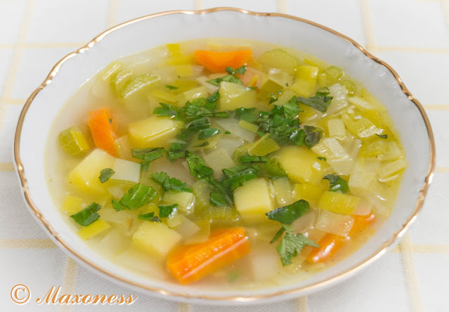 Картофельный суп с пореем от Джейми Оливера