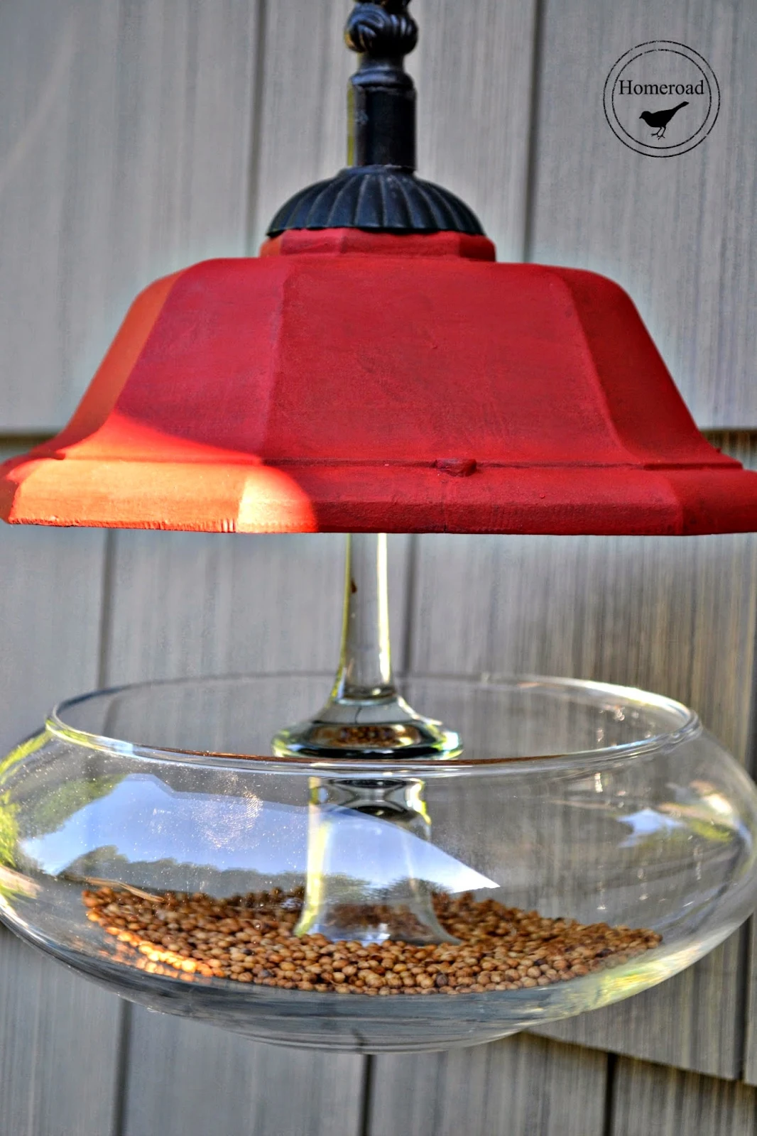 DIY Junky Bird Feeder www.homeroad.net