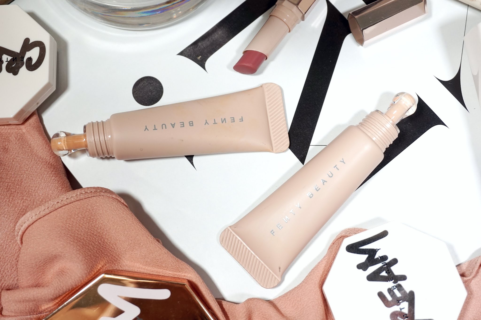  Review Fenty Beauty Bright Fix Eye Brightener Concealer PRETTY IS
