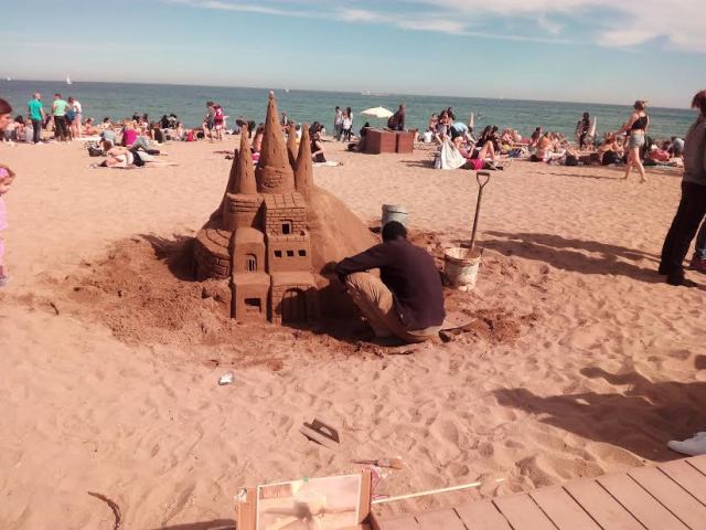 barceloneta playa gente calorcillo