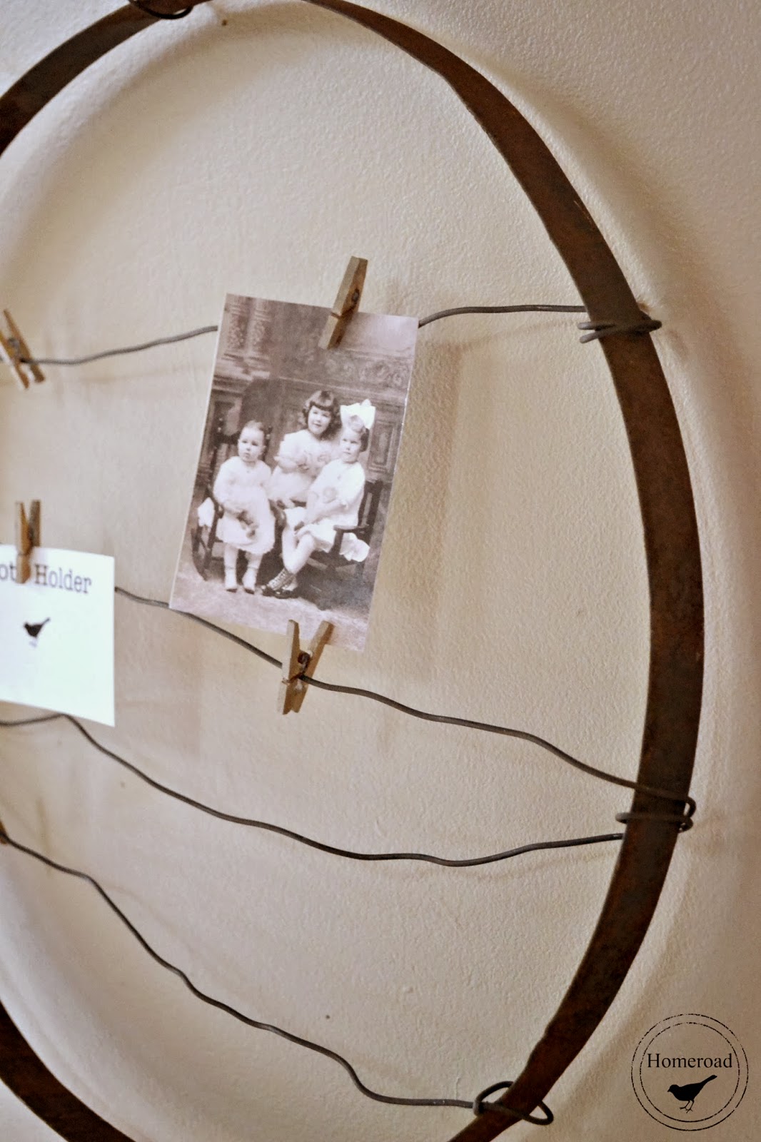 Barrel Strap Photo Display