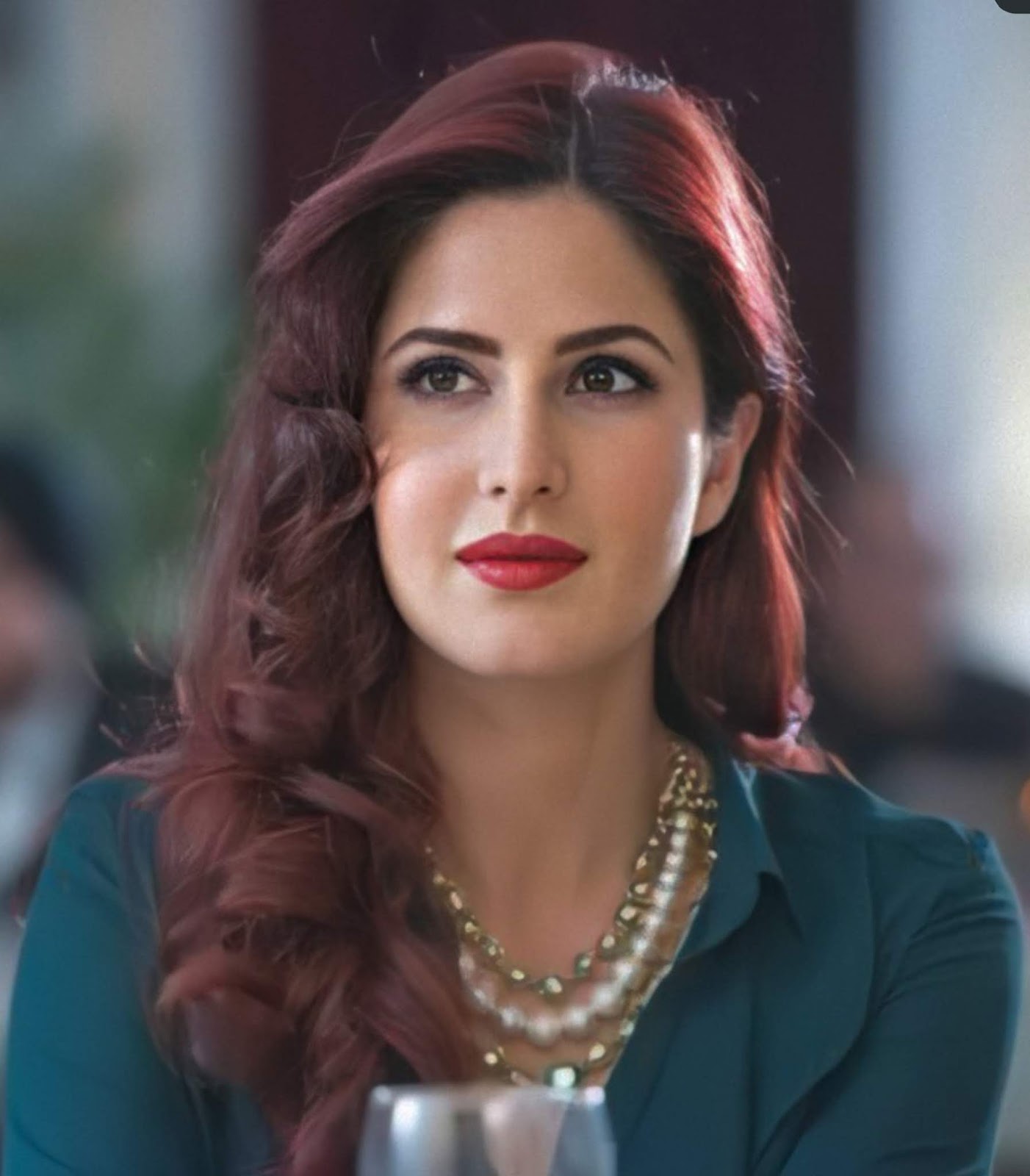 Download See What Katrina Kaif Chopping Off In Her Latest Instagram Post Free Get Wallpaper See What Katrina Kaif Chopping Off In Her Latest Instagram Post For iPhone