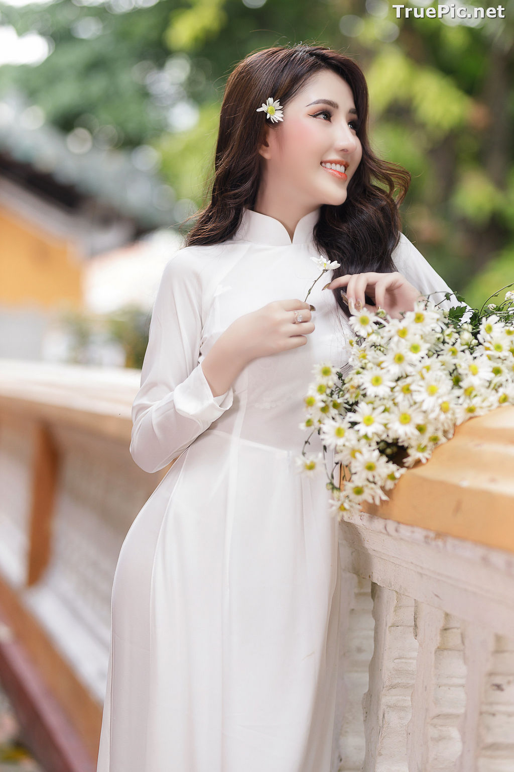 Image The Beauty of Vietnamese Girls with Traditional Dress (Ao Dai) #1 - TruePic.net - Picture-17