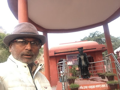 Karmveer Hammerman, AnjNewsMedia, World Recordi Hammer Man Shivu Mistry, कर्मवीर हैमरमैन, Hammer Man, hathaura purush, Karmveer Hammer man