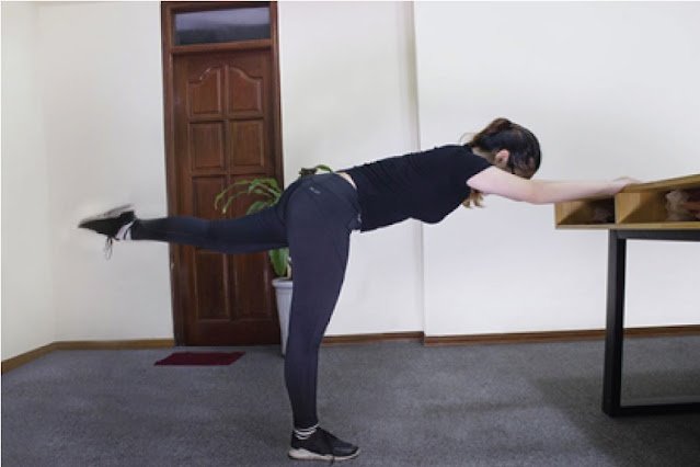 Relationship between obesity and knee pain Stretching hamstring muscles
