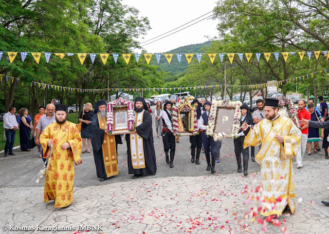 Η Θαυματουργός Εικόνα της Παναγίας Σουμελά στη Ι. Μ. Αγ. Ιωάννου Βαζελώνος