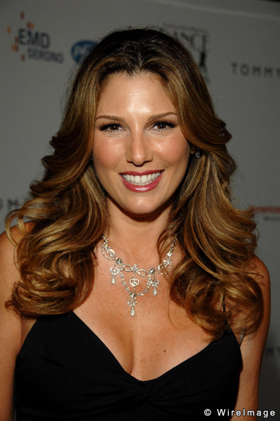 Daisy Fuentes Clothing | Hot Famous Celebrities