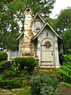 A Joyful Cottage