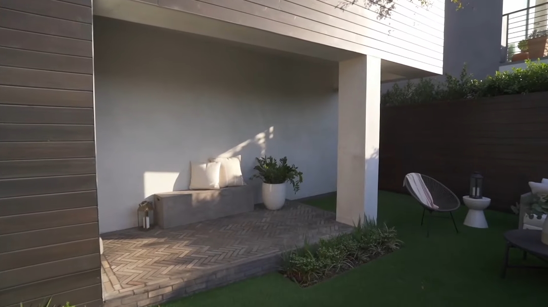 41 Interior Design Photos vs. 720 Indiana Ave, Venice, CA Luxury Home Tour
