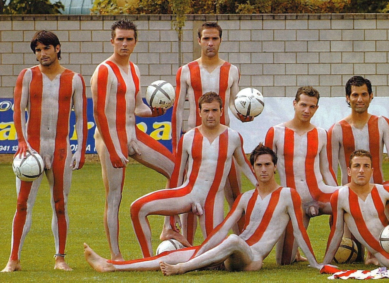 Arturo Valls & Logroñés Soccer Team - Naked.