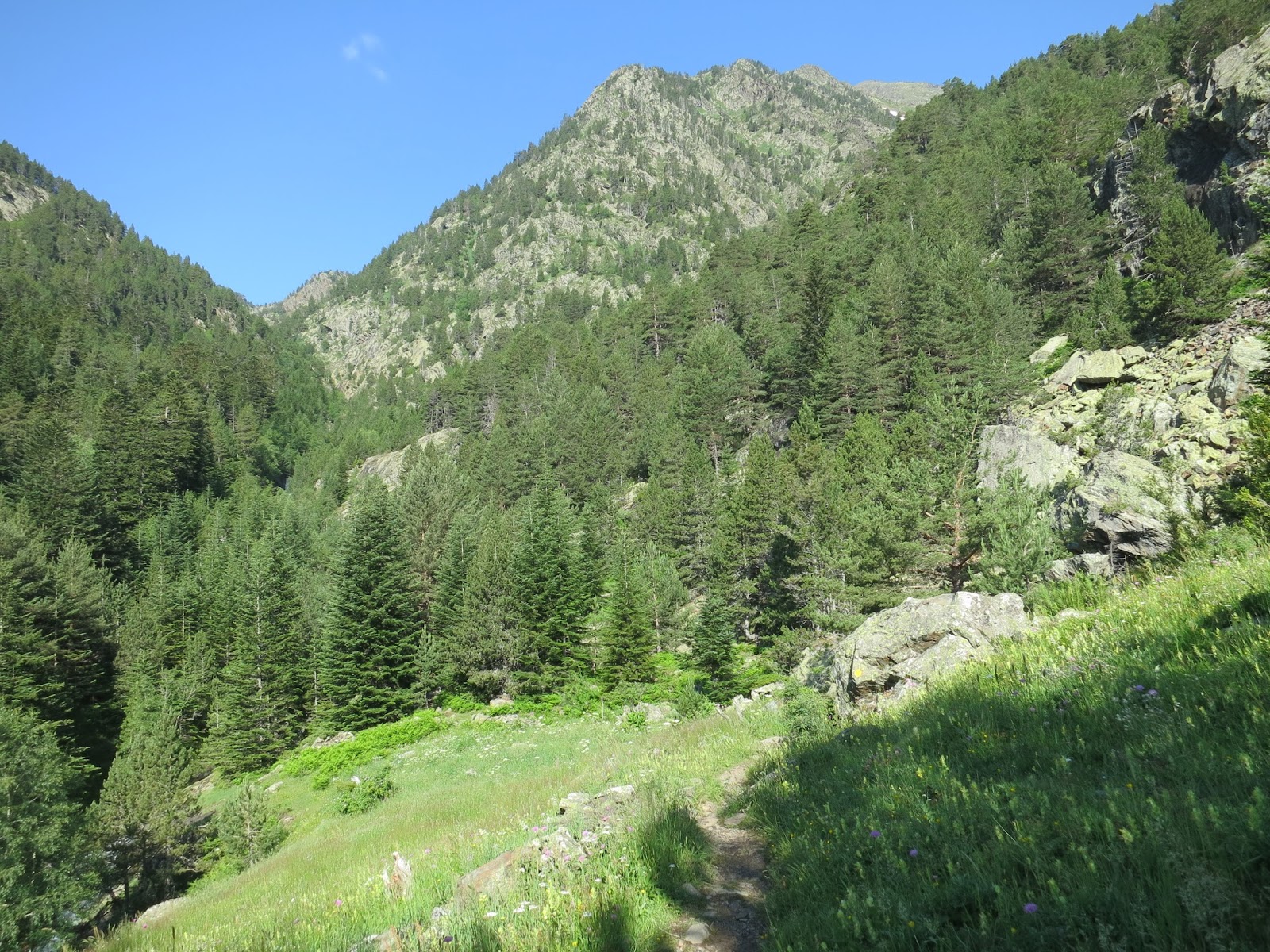 Itchy Feet Adventures Andorra Comapedrosa Hiking Trail