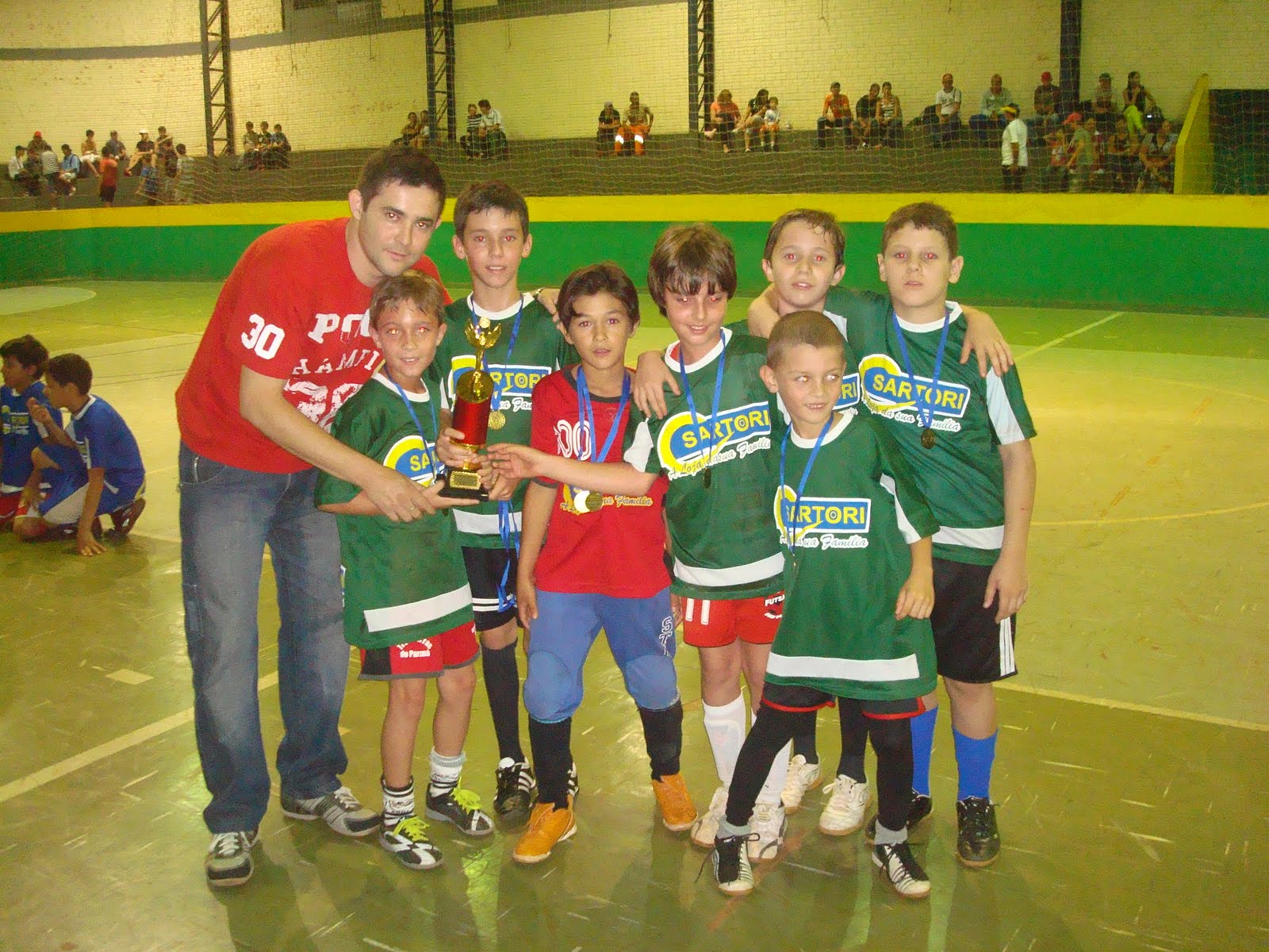 Três Barras em Fato e Foco TRÊS BARRAS DO PARANÁ SECRETARIA DE ESPORTE