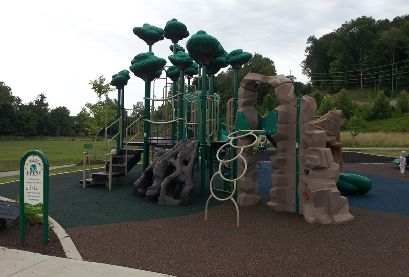 Play St. Louis Berry Park, Eureka