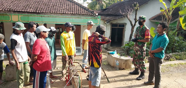 Babinsa Sukorejo Himbau Masyarakat Jaga Kebersihan dan Kesehatan