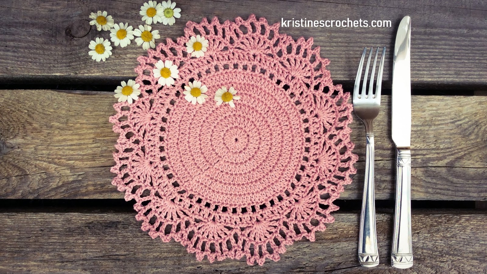 KristinesCrochets Romantic Doily Placemat Free Crochet Pattern