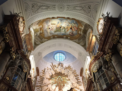 architect design™: If it ain't baroque - Karlskirche, Vienna