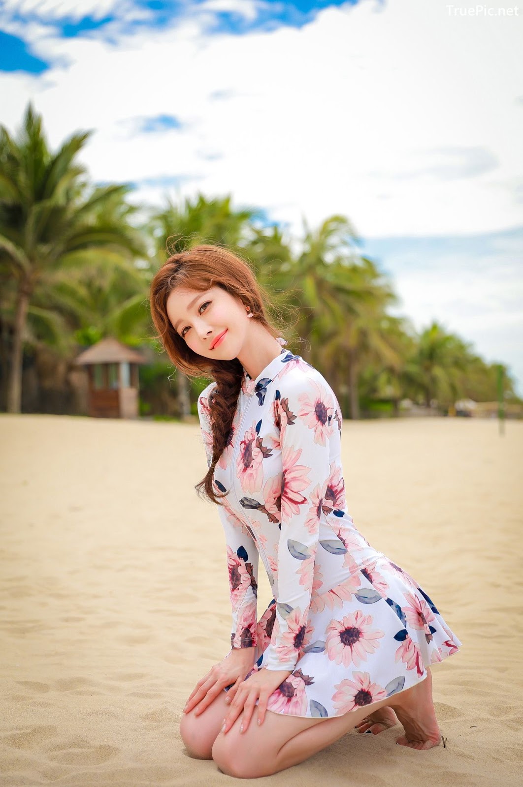 Image Korean Fashion Model - Kim Hee Jeong - Pink Fantasy Flamingo Swimsuit - TruePic.net - Picture-7