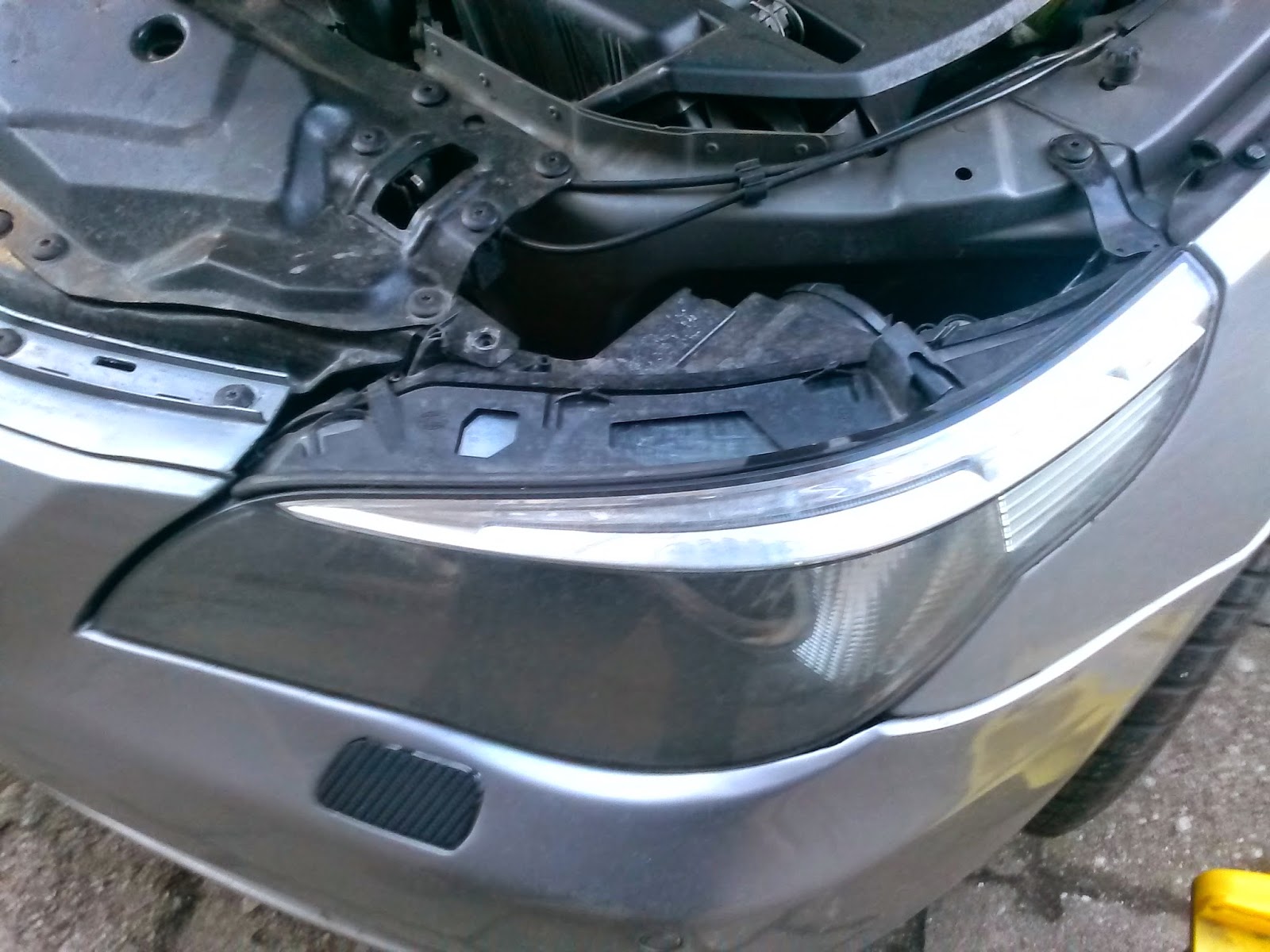 Naprawa świateł samochodowych BMW e60 przeróbka lamp