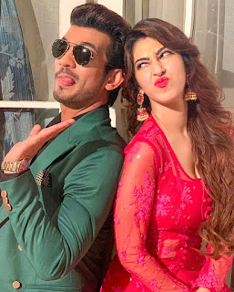 Sonarika Bhadoria gets Naughty With Arjun Bijlani