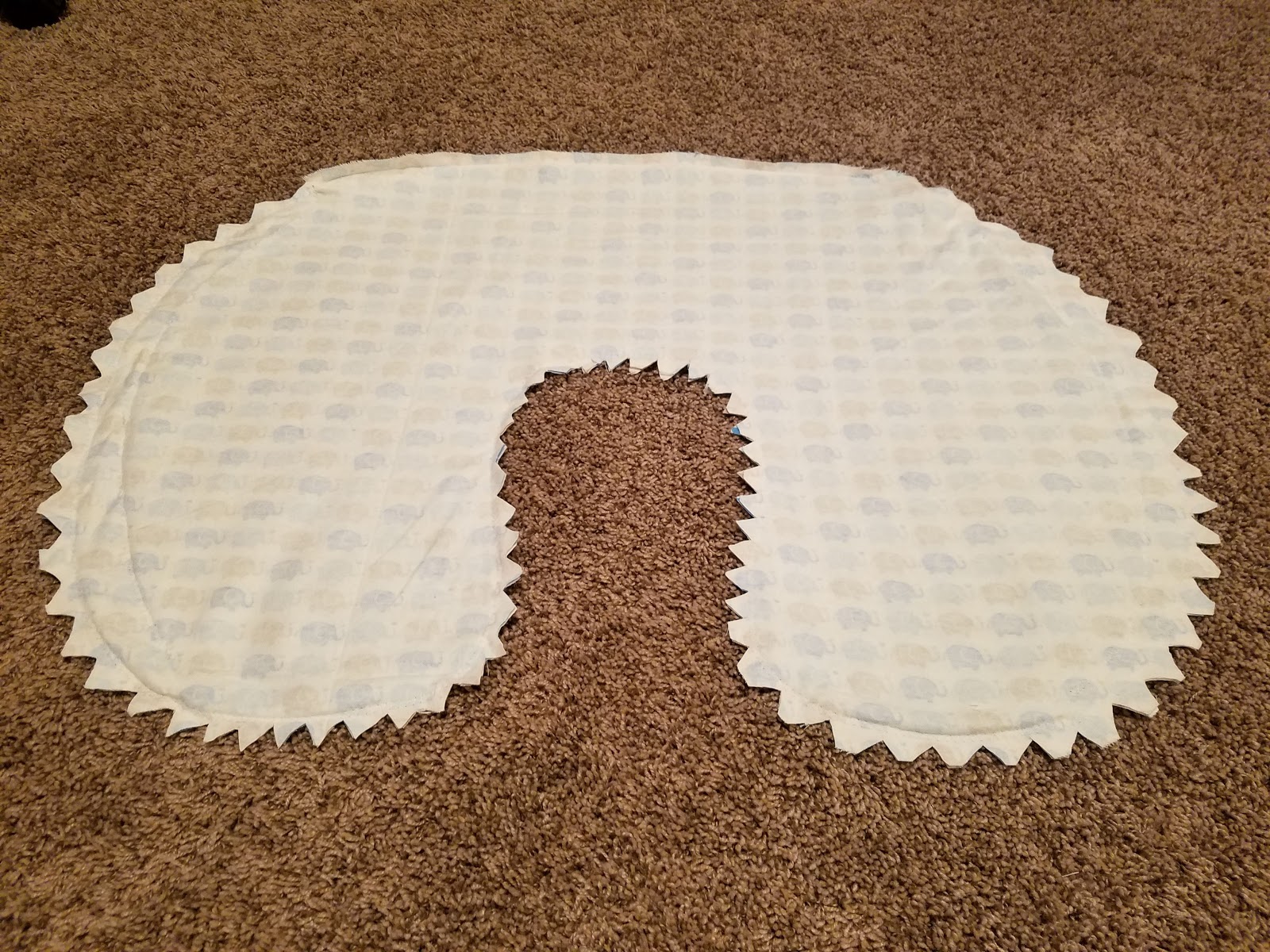 DIY Nursing Pillow Cover Kiy’s Craftroom