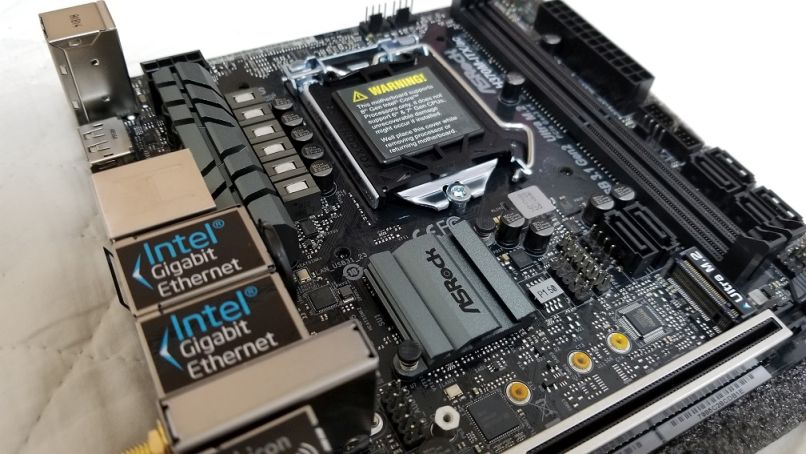 技術メモメモ: ESXi 6.7の環境でIntel I219-V (デバイスID:15bc) のNICを認識させる方法