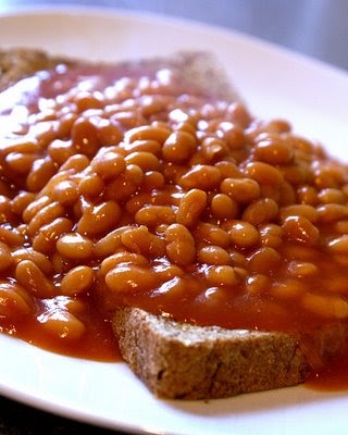MORLANS REDS: Baked beans by Asier Lapazaran
